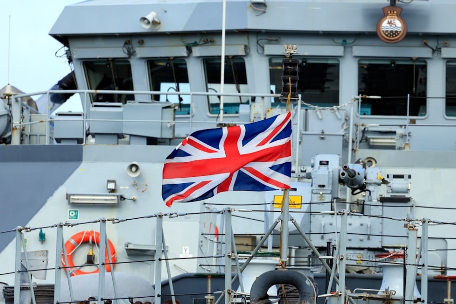 Royal Navy intercepts drug smuggling in middle east